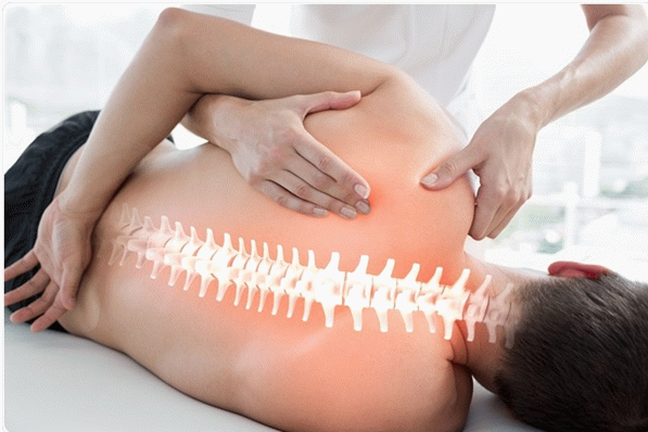 Physiotherapist treating a patient at Physivity